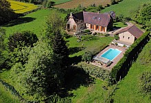 Excideuil - Sans voisin, maison de 205m² avec jardin bucolique